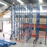 鋼結構懸臂閣樓貨架安裝現場